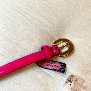 Vineyard Vines skinny hot pink belt size medium.